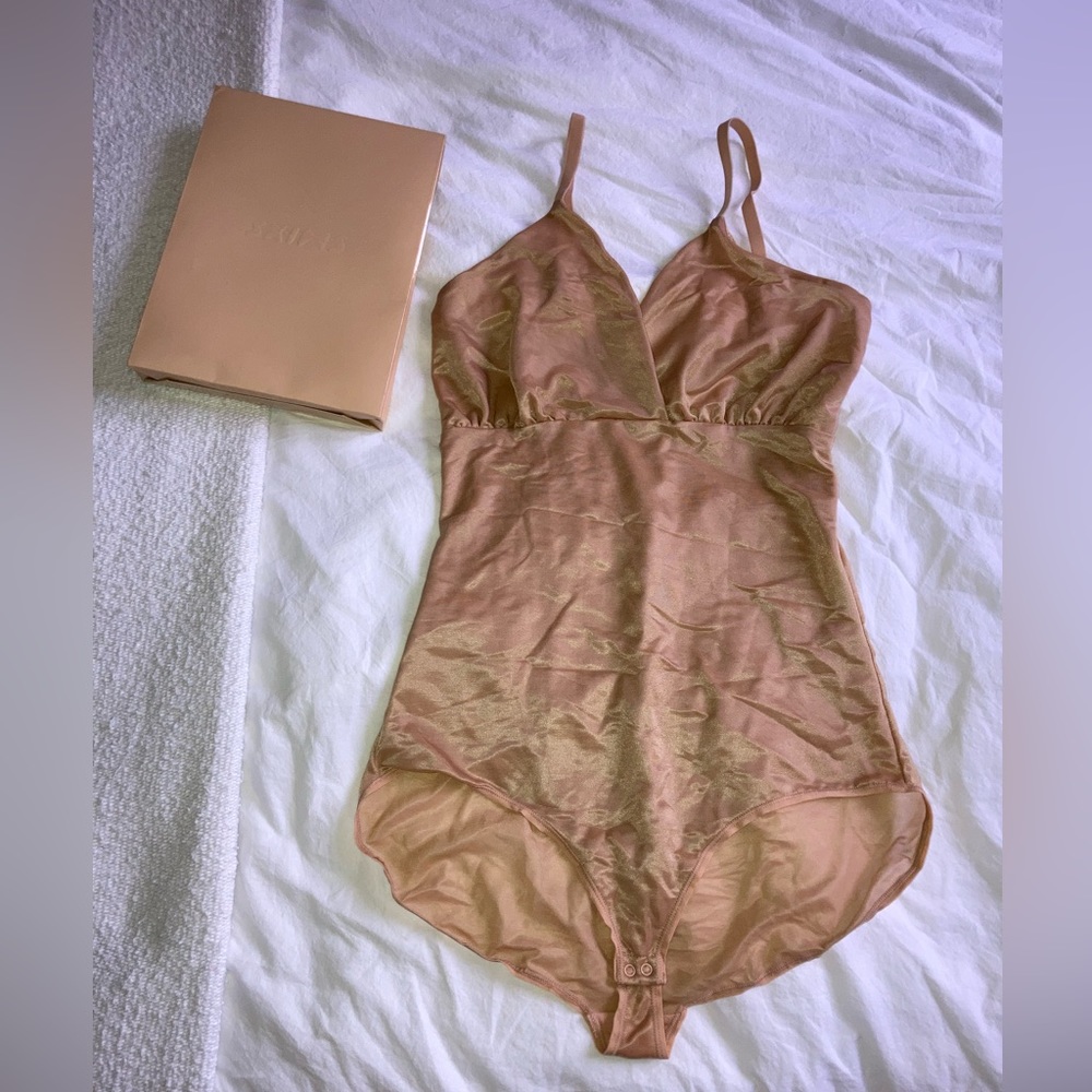 Skims Shine Shapewear Bodysuit Brief w/ Snaps in Clay(L)